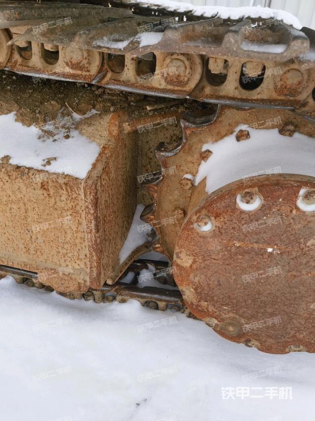 右驱动轮（行走机构）