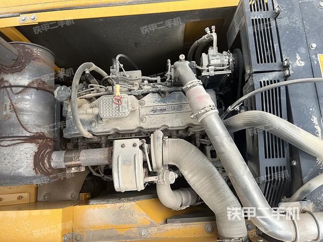 發(fā)動(dòng)機(jī)整體俯視(整機(jī)外觀) 發(fā)動(dòng)機(jī)整體俯視(整機(jī)外觀)