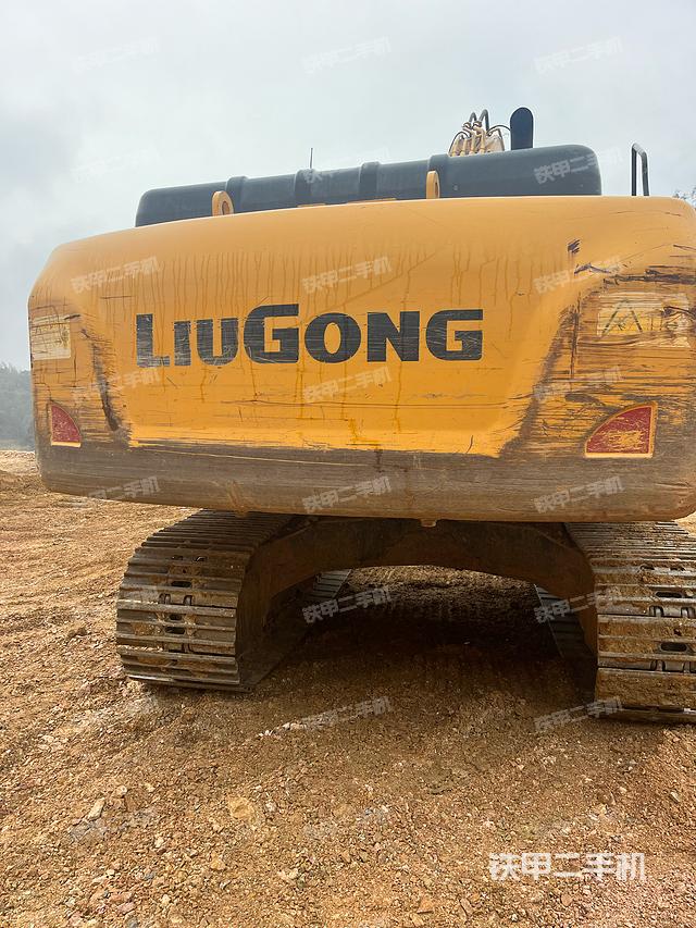 整機(jī)右后45°(整機(jī)外觀) 整機(jī)右后45°(整機(jī)外觀)