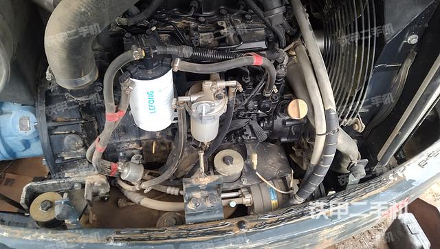 發(fā)動機(jī)整體俯視（整機(jī)外觀）