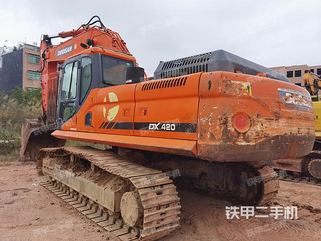 整機(jī)右后45°(整機(jī)外觀) 整機(jī)右后45°(整機(jī)外觀)