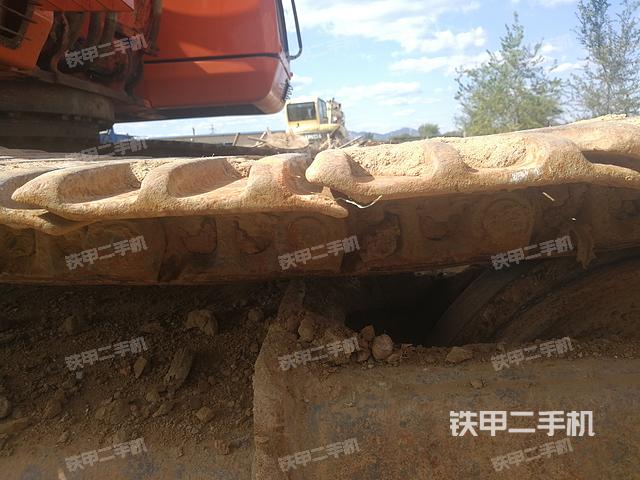 單側(cè)履帶整體（整機(jī)外觀）