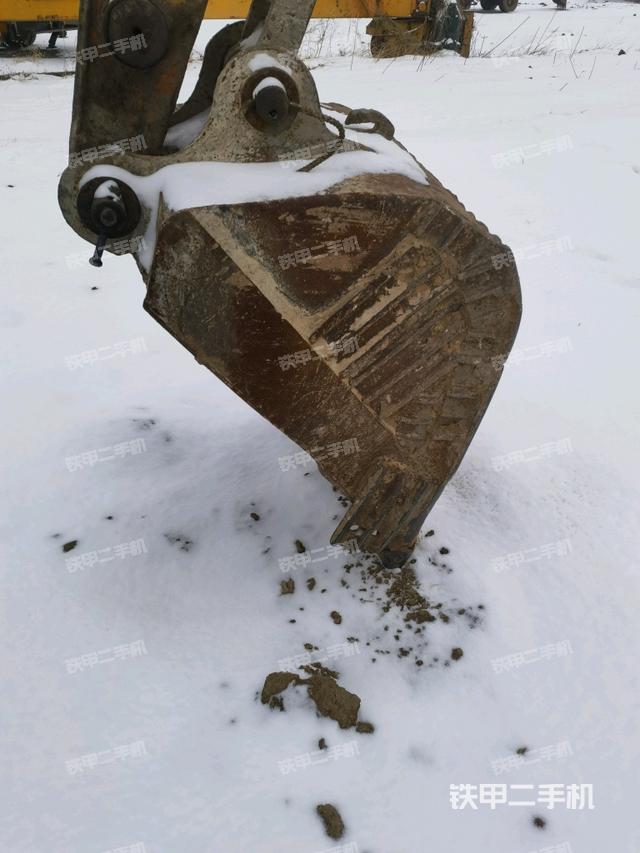 小臂整体左后（工作和回转装置）