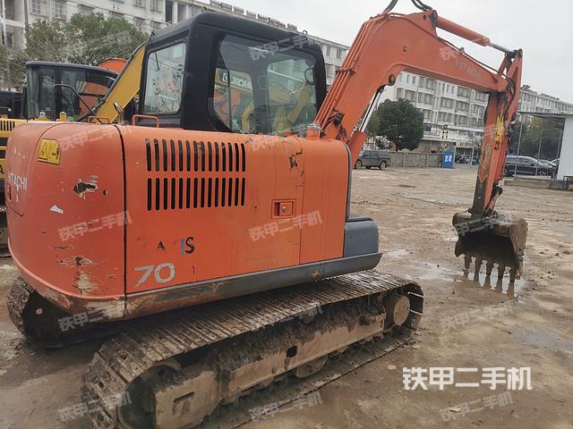 整機(jī)右后45°(整機(jī)外觀) 整機(jī)右后45°(整機(jī)外觀)