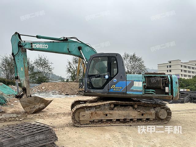 神鋼SK200-6E挖掘機(jī)