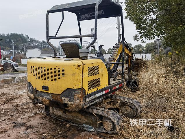 整機(jī)右后45°(整機(jī)外觀) 整機(jī)右后45°(整機(jī)外觀)