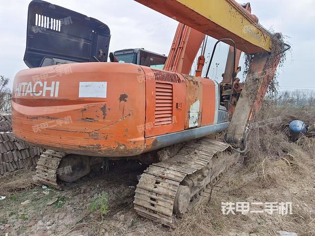 整機右后45°(整機外觀) 整機右后45°(整機外觀)