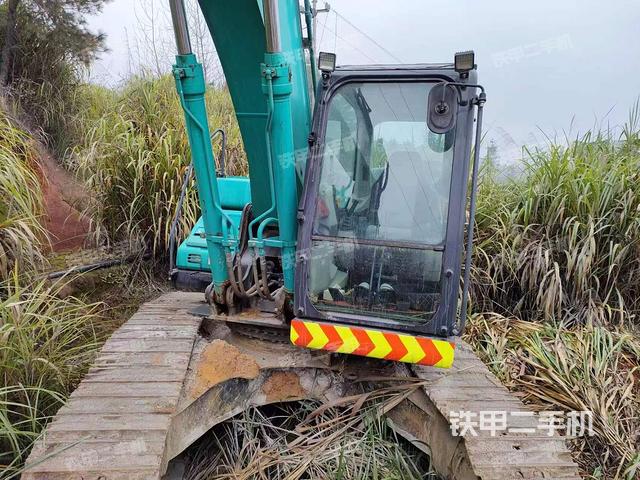 神鋼SK200-10挖掘機