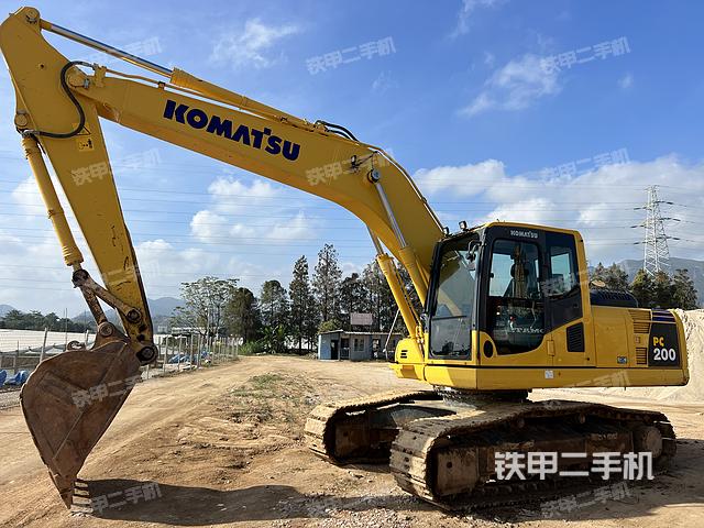小松PC200-8M0挖掘机