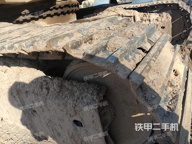 單側履帶整體(整機外觀) 單側履帶整體(整機外觀)