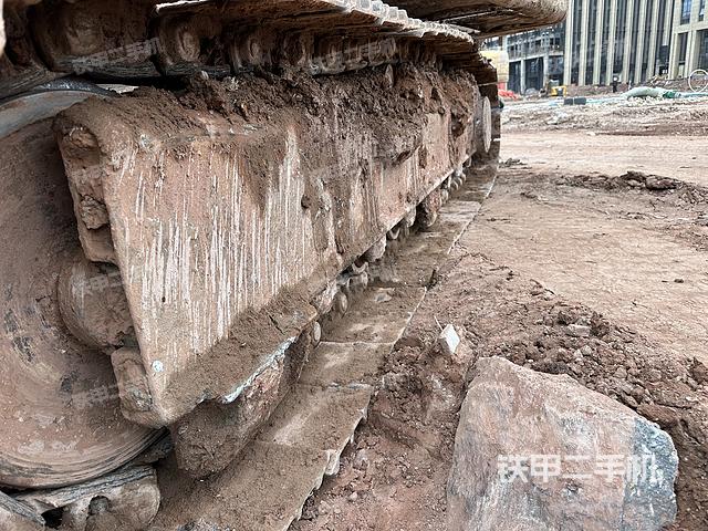 單側(cè)履帶整體（整機外觀）