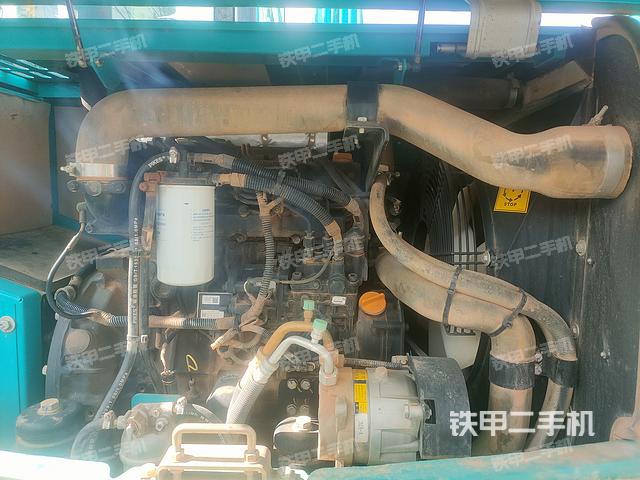 發(fā)動機(jī)整體俯視（整機(jī)外觀）