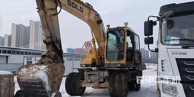 山東臨工E7150F挖掘機(jī)