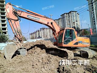 许昌斗山DH220LC-7挖掘机实拍图片