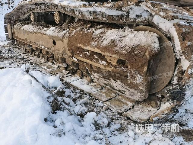 單側(cè)履帶整體（整機(jī)外觀）