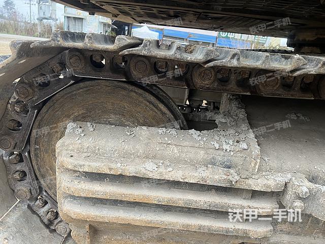 單側(cè)履帶整體（整機(jī)外觀）