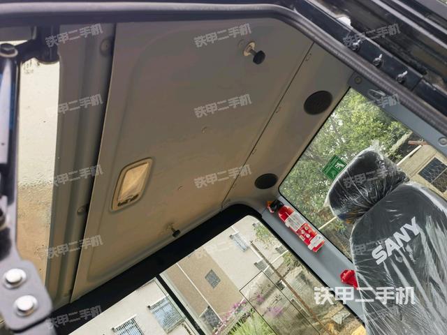 頂棚整體(駕駛室部分) 頂棚整體(駕駛室部分)