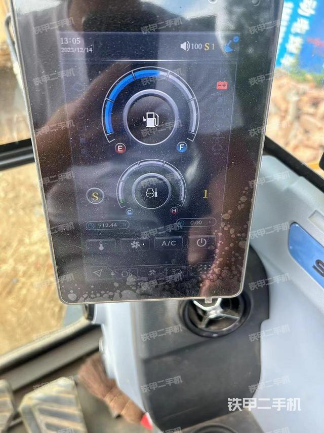 小時(shí)表(駕駛室部分) 小時(shí)表(駕駛室部分)