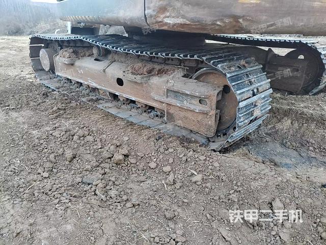 單側(cè)履帶整體（整機(jī)外觀）