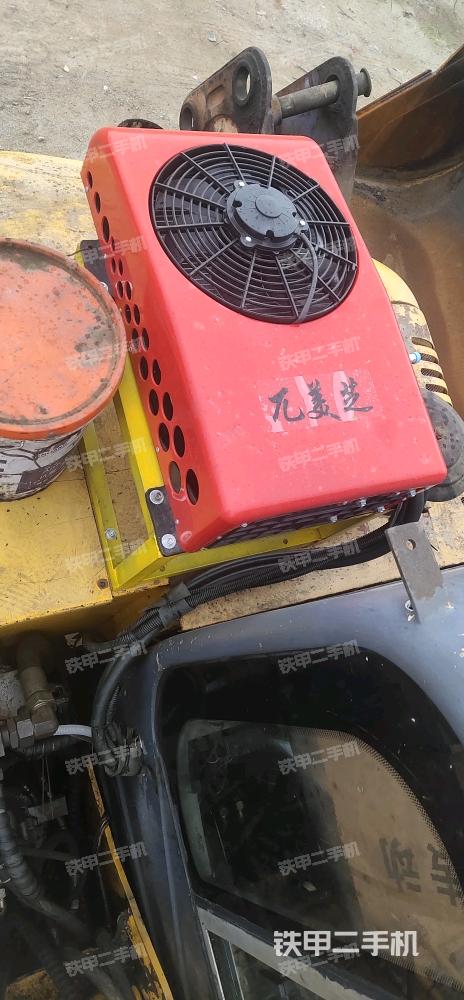 駕駛室頂部（整機(jī)外觀）