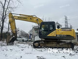 哈尔滨住友SH210-6挖掘机实拍图片