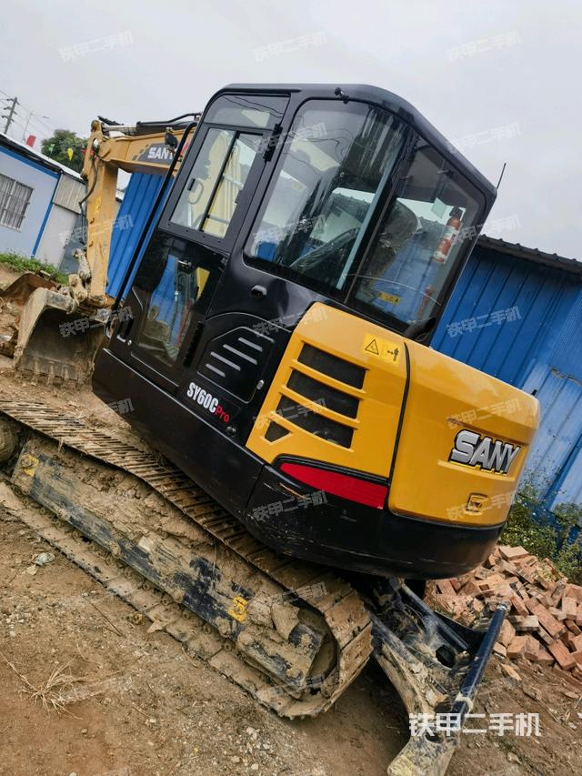 左后45(整機(jī)外觀) 左后45(整機(jī)外觀)