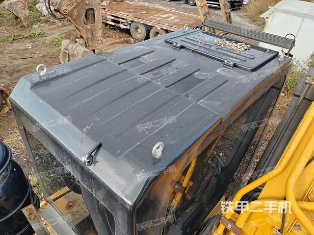 駕駛室頂部（整機(jī)外觀）