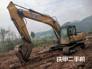 重庆徐工XE215CA挖掘机实拍图片