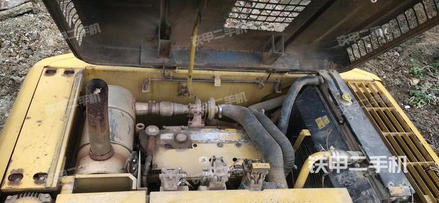 發(fā)動機整體俯視(整機外觀) 發(fā)動機整體俯視(整機外觀)