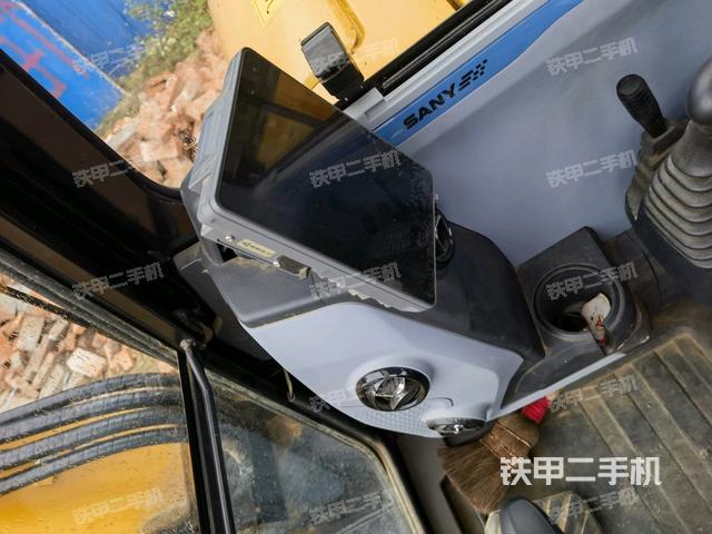 顯示屏?(駕駛室部分) 顯示屏?(駕駛室部分)