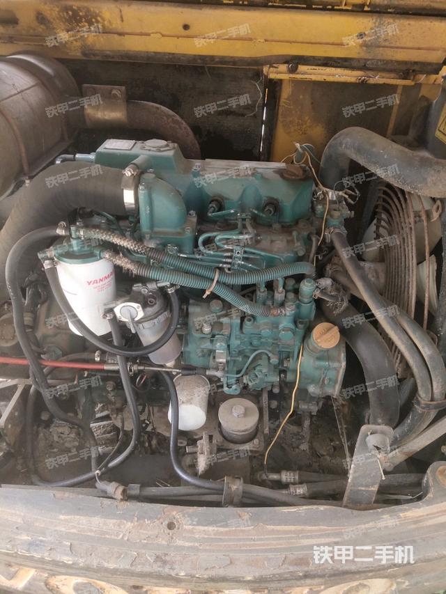 發(fā)動機整體俯視(整機外觀) 發(fā)動機整體俯視(整機外觀)