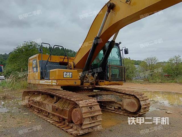 卡特彼勒新一代CAT?330 液壓挖掘機(jī)