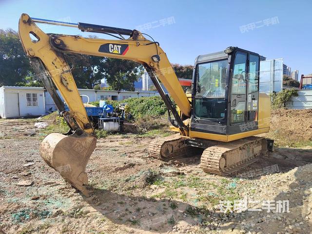 卡特彼勒CAT®305.5E2 小型液压挖掘机