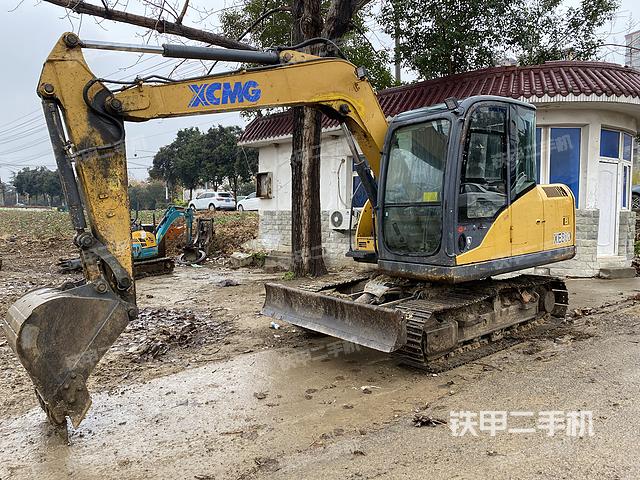 徐工XE80D挖掘機(jī)