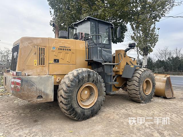 整機(jī)右后45°(整機(jī)外觀及大件) 整機(jī)右后45°(整機(jī)外觀及大件)