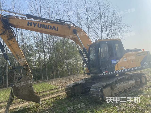 現(xiàn)代R215VS挖掘機(jī)