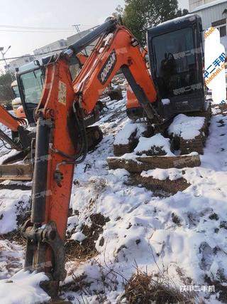 合肥斗山DX55-9C挖掘机实拍图片