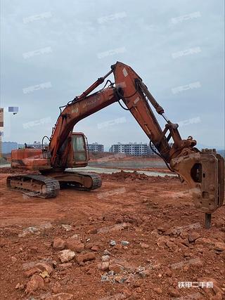 岳阳大宇DH220LC-V挖掘机实拍图片