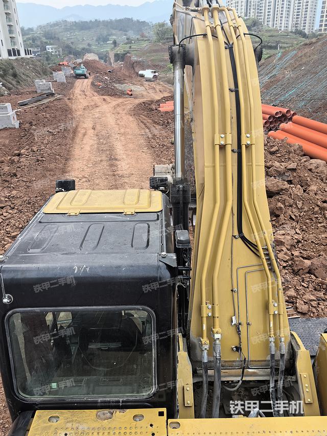 駕駛室頂部（整機(jī)外觀）