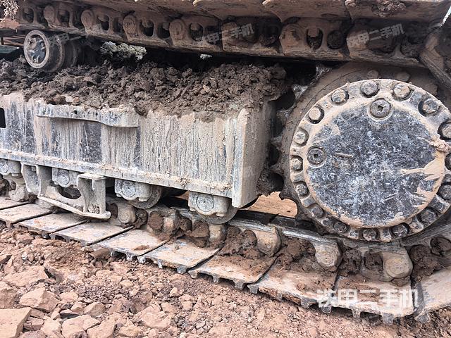 單側(cè)履帶整體（整機(jī)外觀）