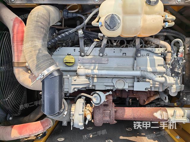 發(fā)動(dòng)機(jī)整體俯視（整機(jī)外觀）