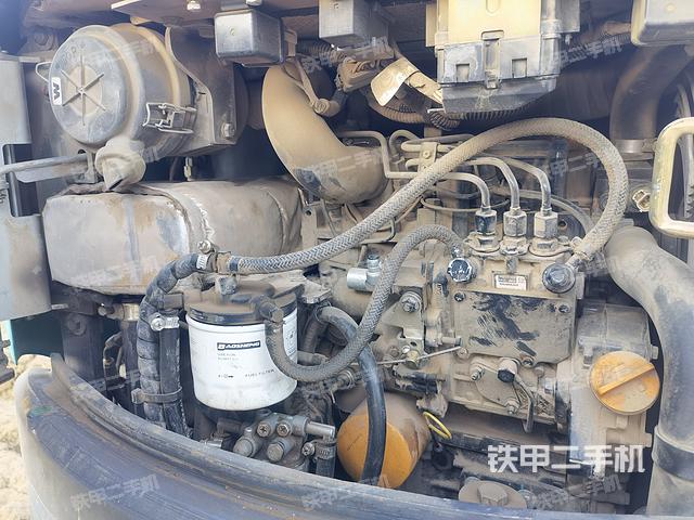 回轉(zhuǎn)馬達和主控閥（整機外觀）