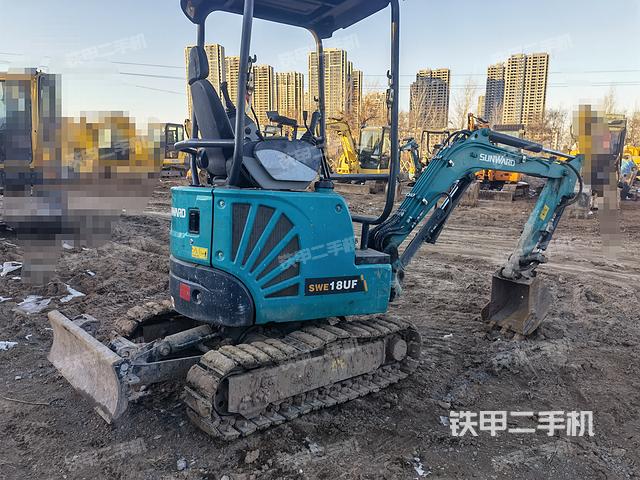 整機右后45°（整機外觀）