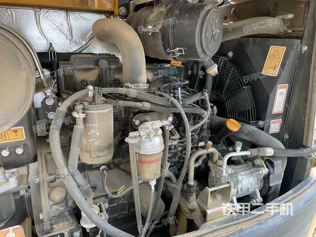 發(fā)動機整體俯視(整機外觀) 發(fā)動機整體俯視(整機外觀)