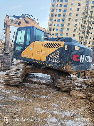 鄭州市出售 現(xiàn)代 R215VS 挖掘機(jī)