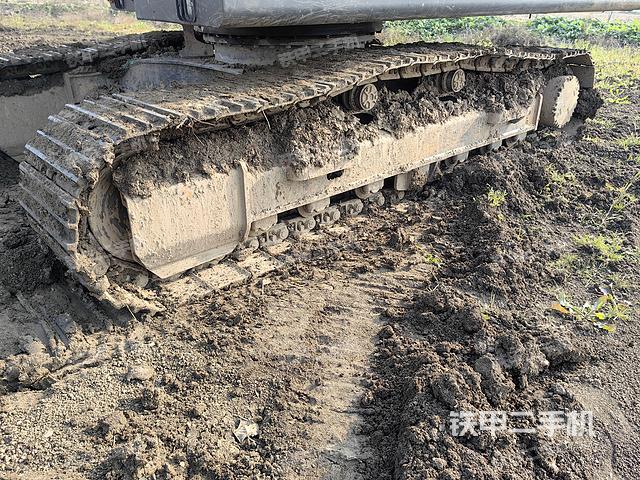 單側(cè)履帶整體（整機(jī)外觀）