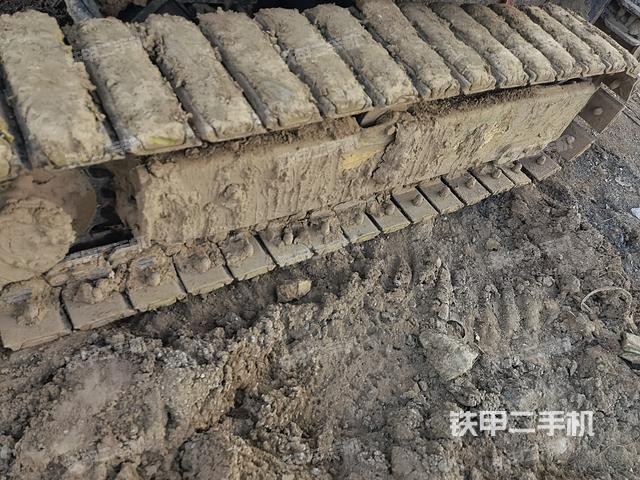 單側(cè)履帶整體（整機外觀）