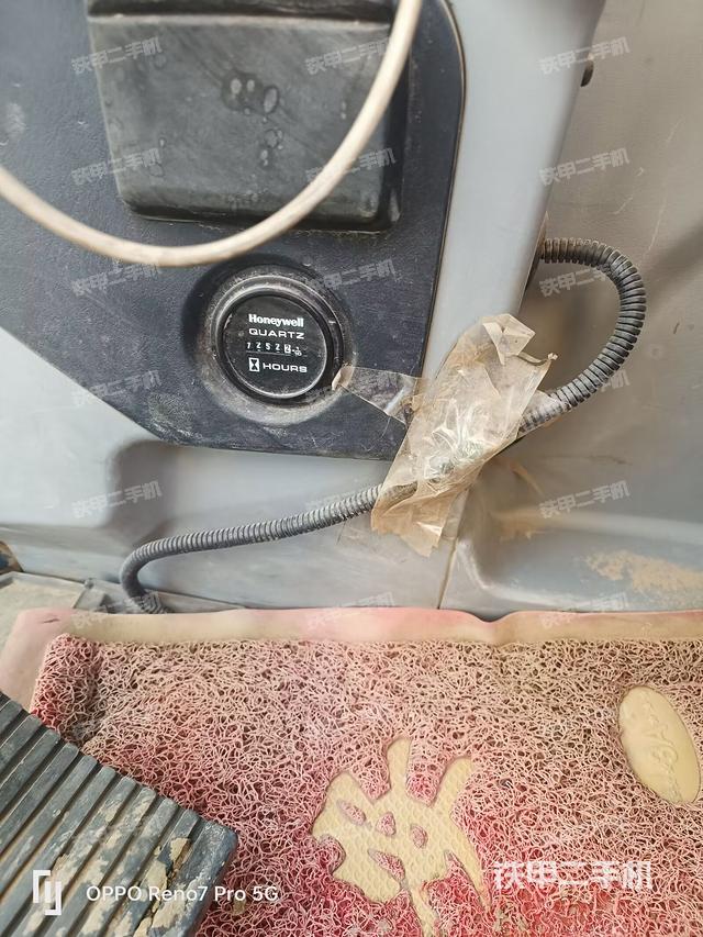 駕駛室整體(整機外觀) 駕駛室整體(整機外觀)