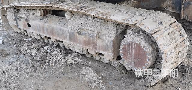 單側(cè)履帶整體（整機(jī)外觀）