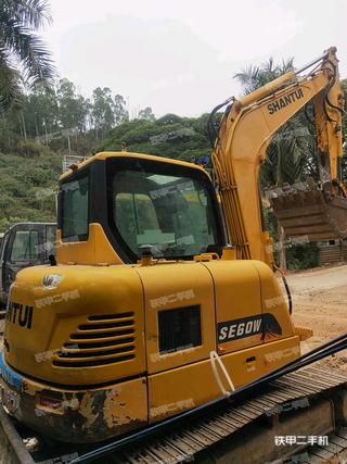 广州山推SE60-9挖掘机实拍图片